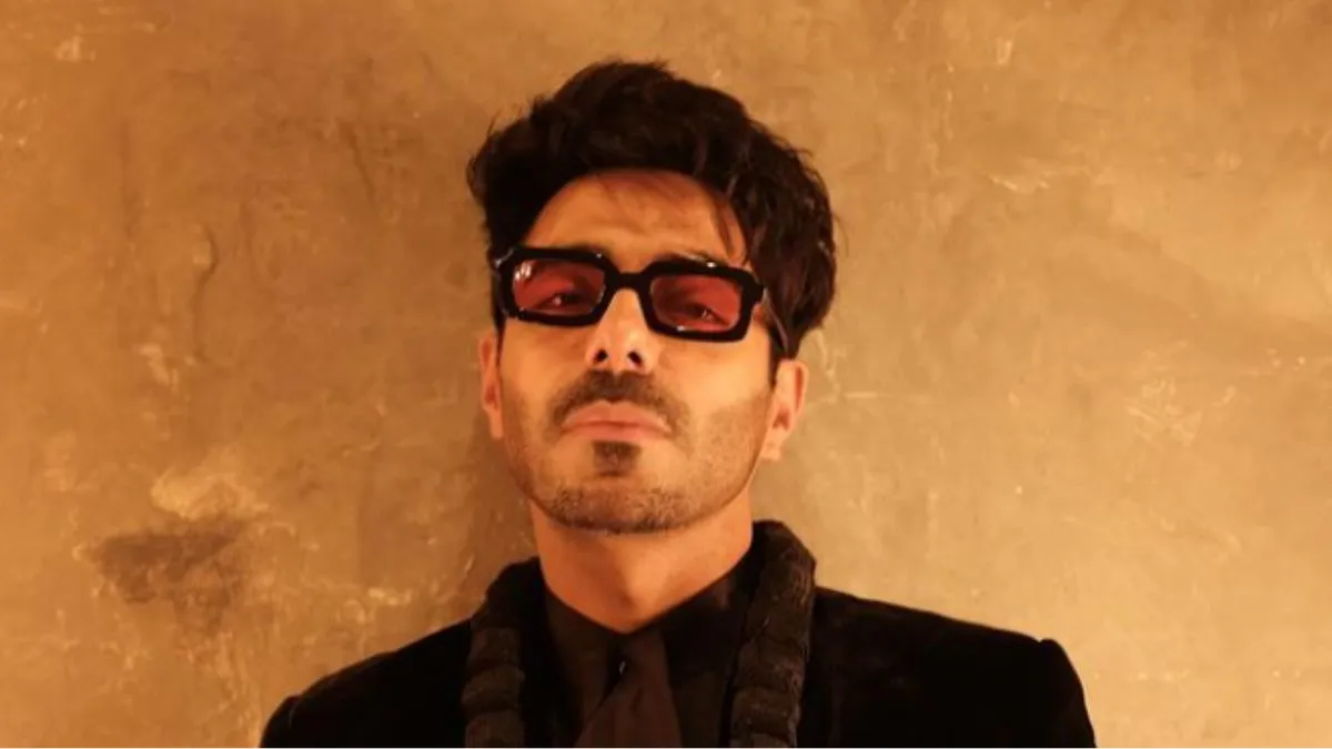 did-kartik-aaryan-side-stepped-aparshakti-khurana-at-luka-chuppi-trailer-launch-event-latter-gets-teary-eyed